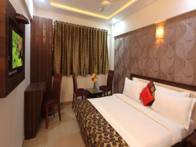 Hotel Railway Inn Тане Екстериор снимка